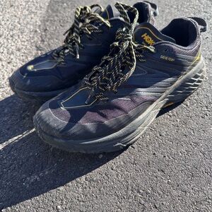 Hoka Speedgoat 4 trail running shoes men’s size 7.5